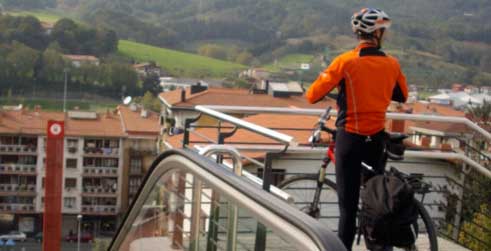 By train to the Plazaola Greenway: travel at your own pace