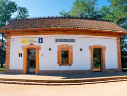 Oficina de Turismo de Cristina dAro