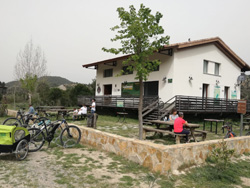 Centro de recepcin de visitantes (Astronoma Va Verde) y Cantina Zaframagn 