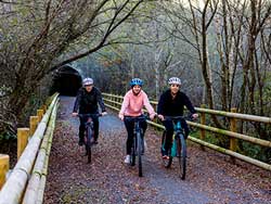 Compostela-Tambre-Lengelle Greenway. Image Gallery